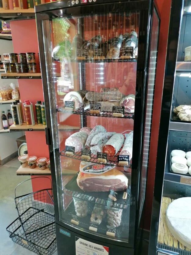 Cave la Petite Reine à Bédoin : charcuterie