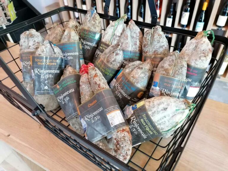 Cave la Petite Reine à Bédoin : charcuteries