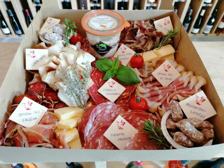 Cave la Petite Reine à Bédoin : Plateau 100% Charcuteries