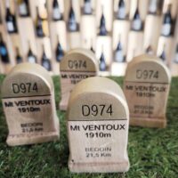 Borne Kilométrique en bois "Mont-Ventoux" (Petit Modèle)