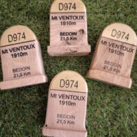 Borne Kilométrique en bois "Mont-Ventoux" (Petit Modèle) – Image 2